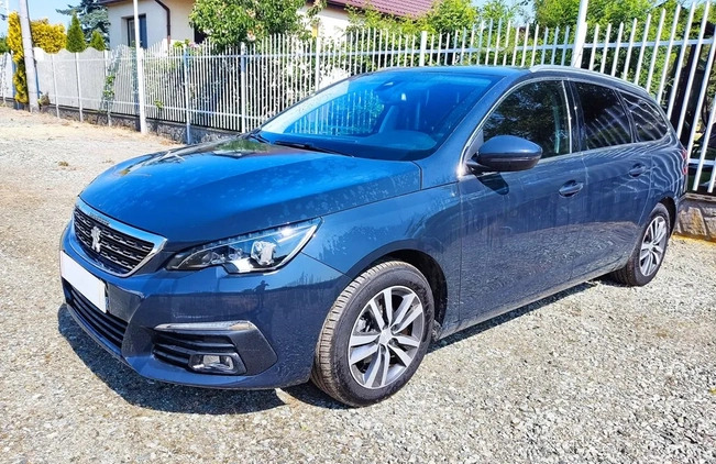 Peugeot 308 cena 52800 przebieg: 128000, rok produkcji 2020 z Chrzanów małe 121